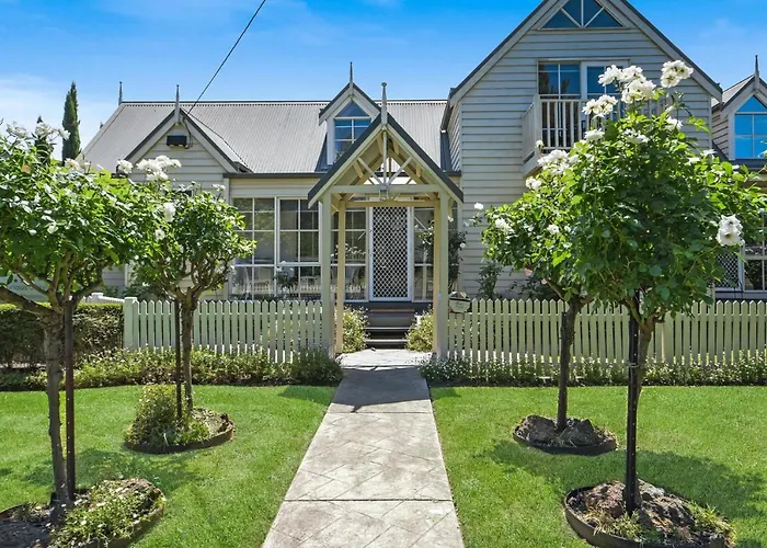 Creek Cottage Bed And Breakfast Traralgon